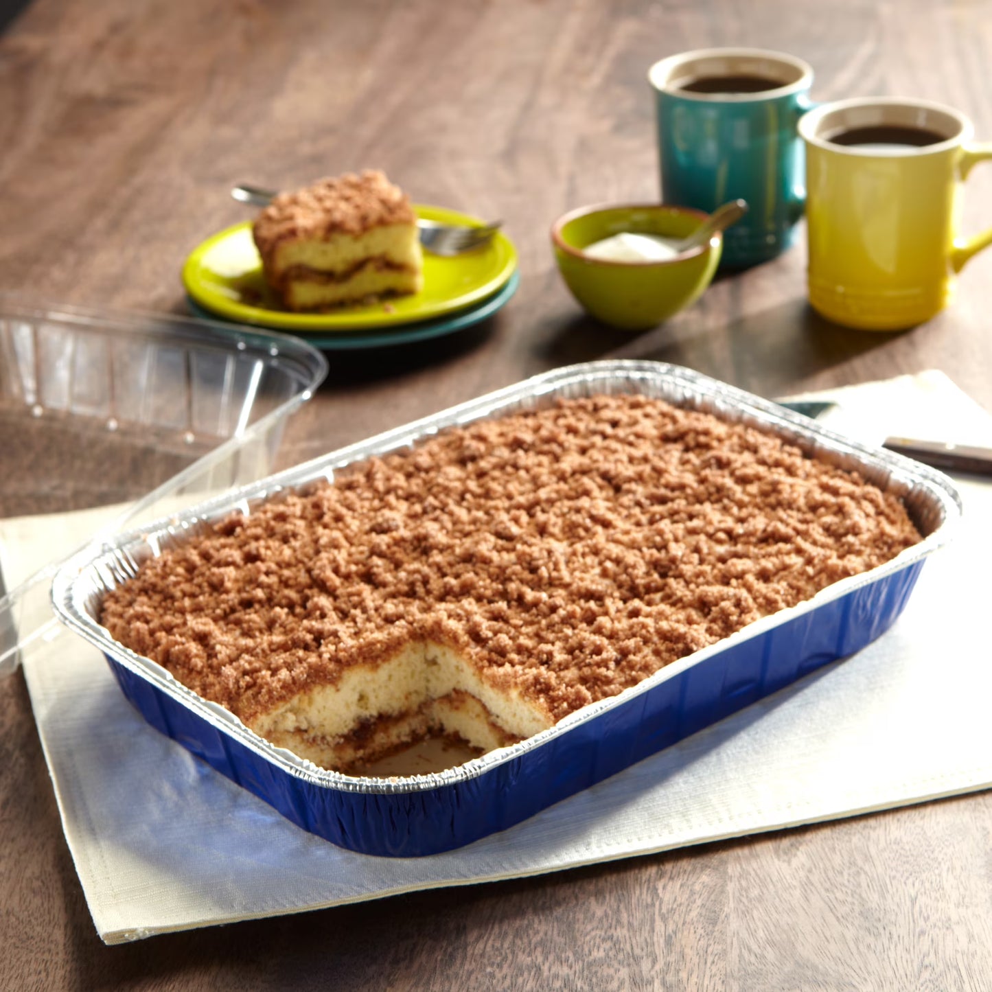 Reynolds Kitchens Non-Stick Disposable Aluminum Baking Pans with Lids, Blue, 13 x 9 in., 2 Count