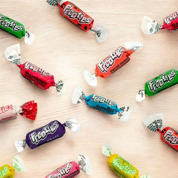 Tootsie Frooties Candy Mix, 10 Fruity Flavors, Soft & Chewy Taffy, 1.5 lb Bag – Gluten-Free & Peanut-Free Party Candy