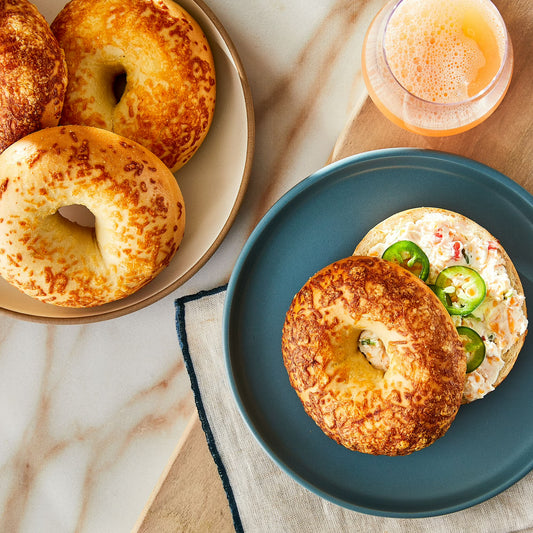 Marketside Fresh Asiago Cheese Bagels, Wheat and Barley Flour, Shelf-Stable, 22.8 oz, 6 Count