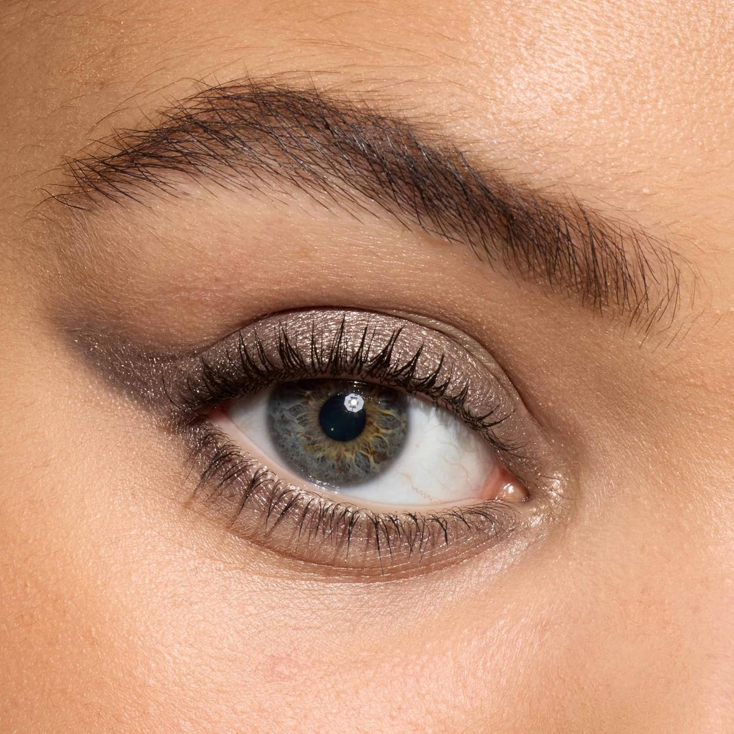 L'Oreal Paris Makeup Le Shadow Stick Eyeshadow, Blendable, Smudge-Resistant, Smokey Cream Eyeshadow, 250 Celestial Taupe