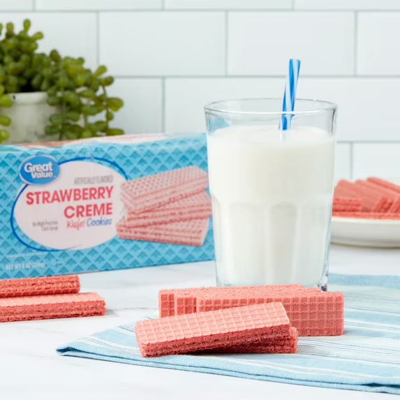 Great Value Strawberry Flavor Wafer Cookies, 8 oz