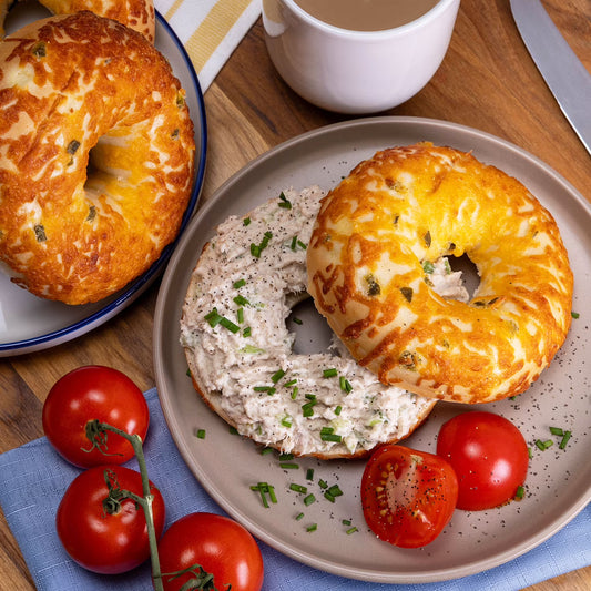Marketside Fresh Jalapeno Cheddar Bagels, Wheat and Barley Flour, Shelf-Stable, 22.8 oz, 6 Count