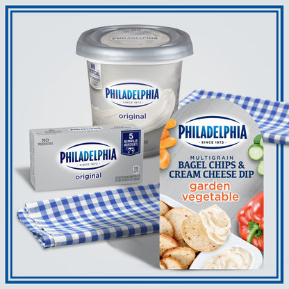 Philadelphia Multigrain Bagel Chips & Cream Cheese Dip, 1 Tray, for On-the-Go Snacking, Strawberry, No Artificial Flavors, Made with Real Fruit, 2.5 oz
