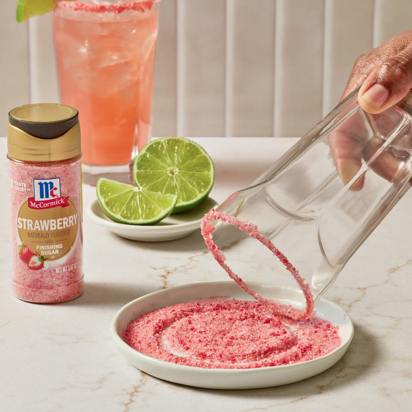 McCormick Strawberry Finishing Sugar, 3.67 oz Bottle