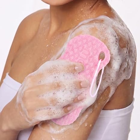 medicube Kojic Acid Brightening Shower Duo - Body Wash & Exfoliating Sponge