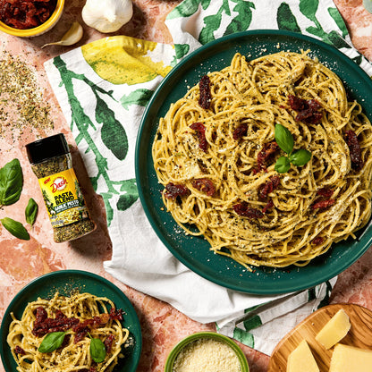 Dash Pasta Blend Garlic Pesto, Salt Free Seasoning Blend, 2.0 oz Bottle