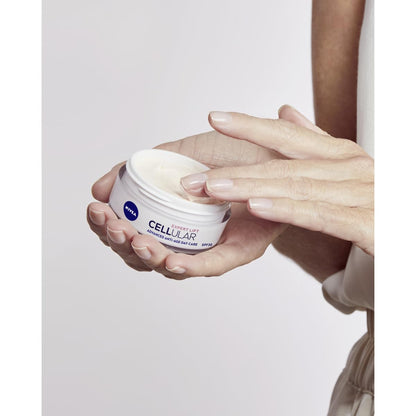 NIVEA Cellular Expert Lift Anti-Age Face Cream Set – Day & Night Moisturizers with Bakuchiol and Dual Hyaluronic Acid, 2 × 50 ml (100 ml) – Anti-Wrinkle, Firming and Skin-Renewing Care for Mature Skin