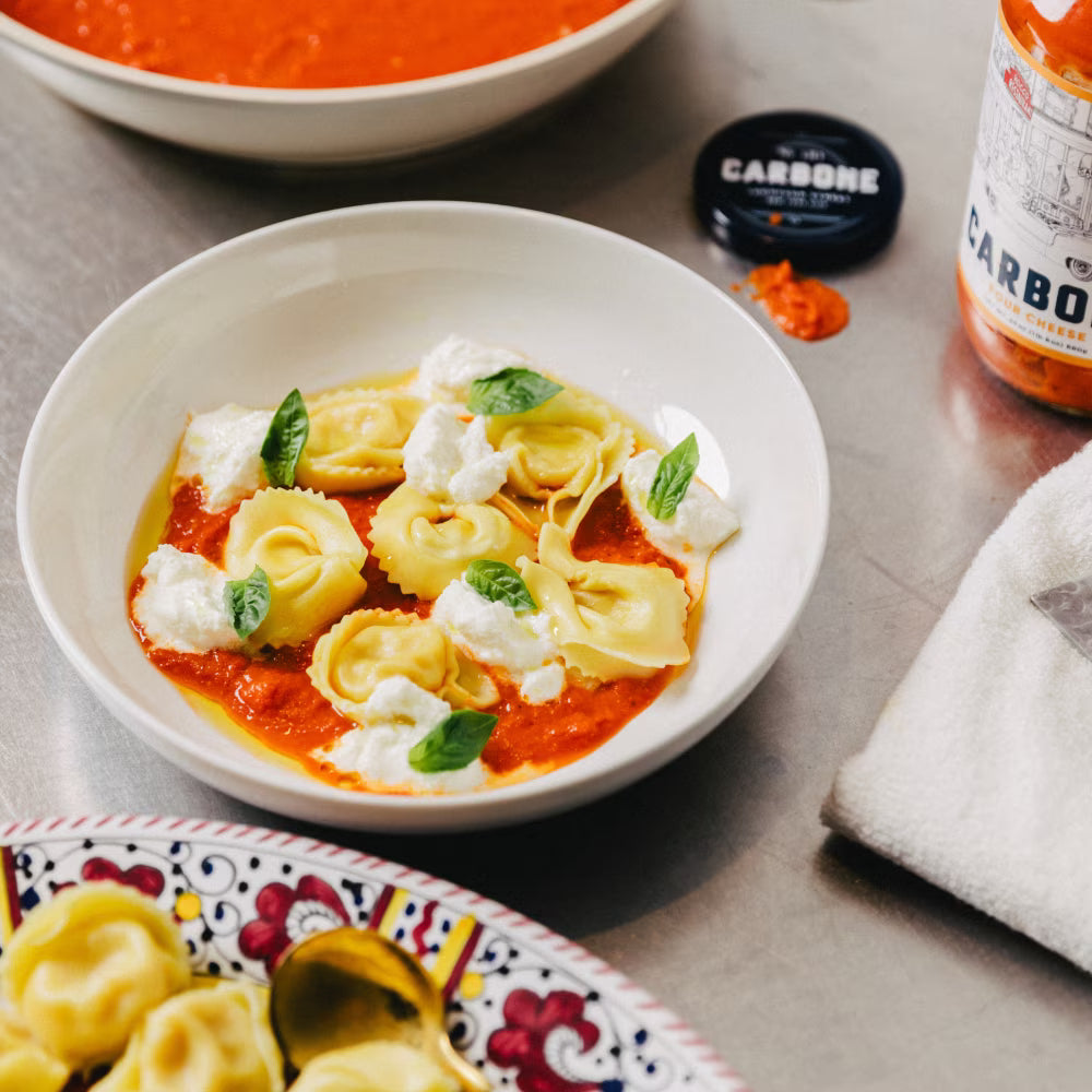Carbone Four Cheese Pasta Sauce, 24 oz