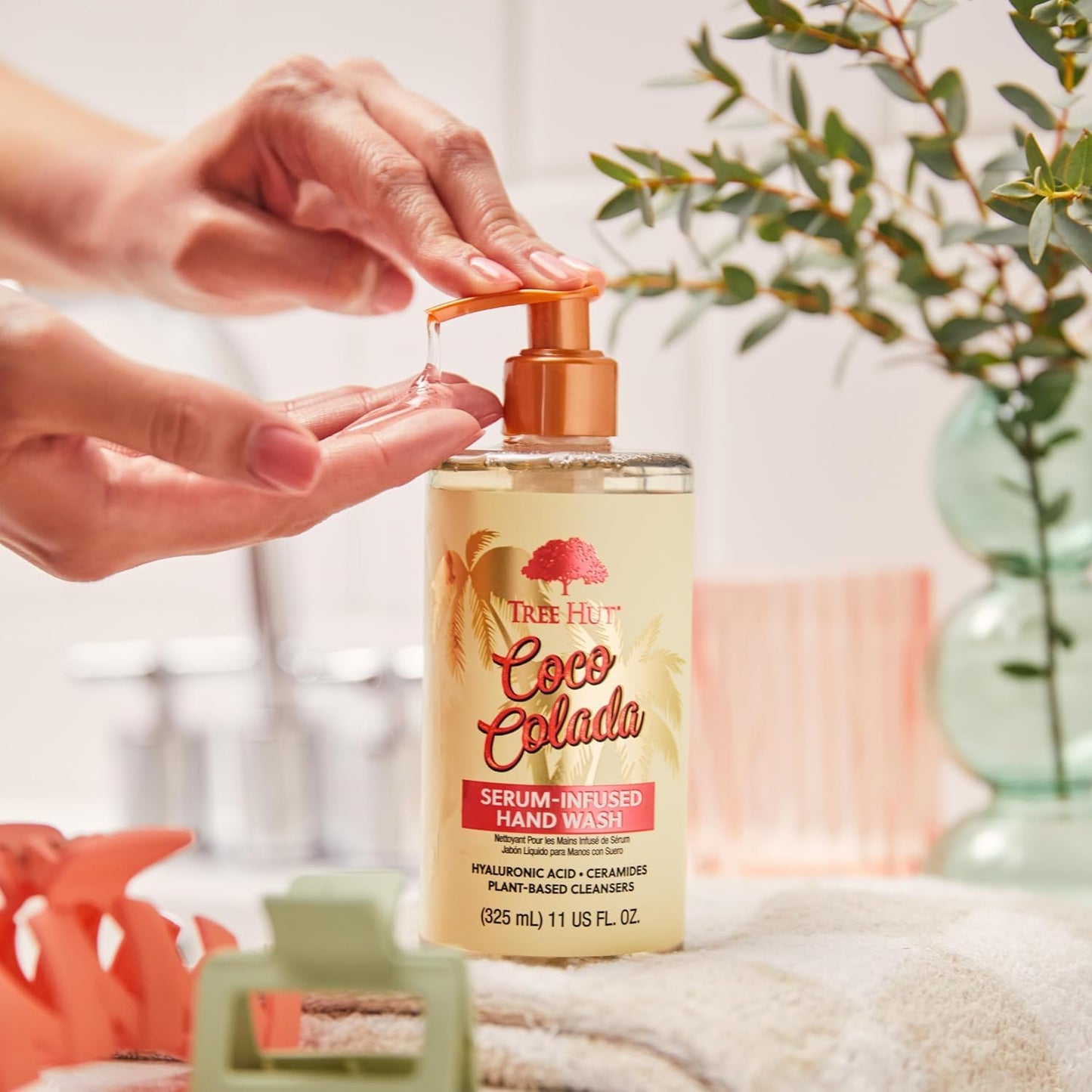 Tree Hut Coco Colada Serum Infused Hand Wash, Nourish & Hydrate Hands with Strengthening Skin Care, Long Lasting Scent, Cleanse & Lock in Moisture, 11 fl oz.