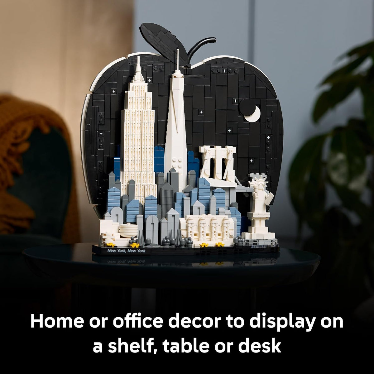 LEGO Architecture New York City – The Big Apple Building Set for Adults, Ages 18+ - Decor for Bedroom, Office or Desk - Gift for Men & Women - 21066
