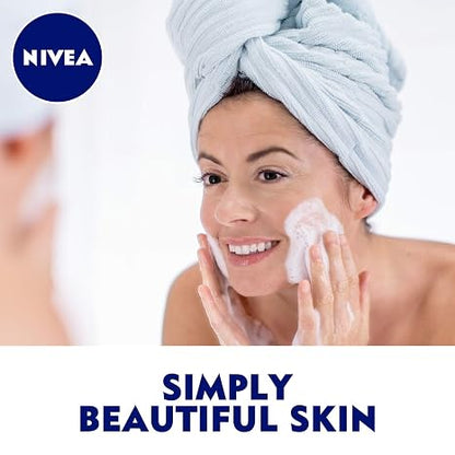 NIVEA Soothing Facial Cleansing Gel Cream for Dry and Sensitive Skin with Almond Oil, Gentle Daily Face Cleanser with Soft Cream Texture, Fresh Skin Feel, 150 ml / 5.07 fl oz