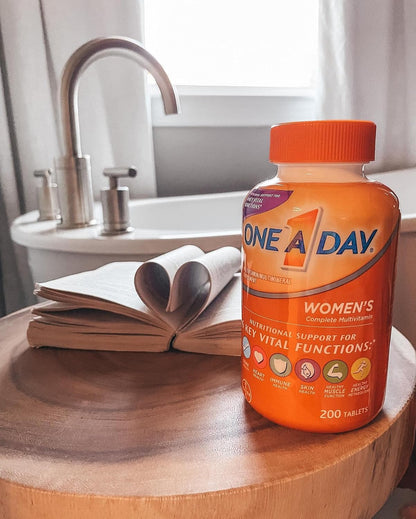 One A Day Women?s Multivitamin, Supplement with Vitamin A, C, D and E Plus Zinc for Immune Health Support, B12, Biotin, Calcium & More, Tablet, 100 Count