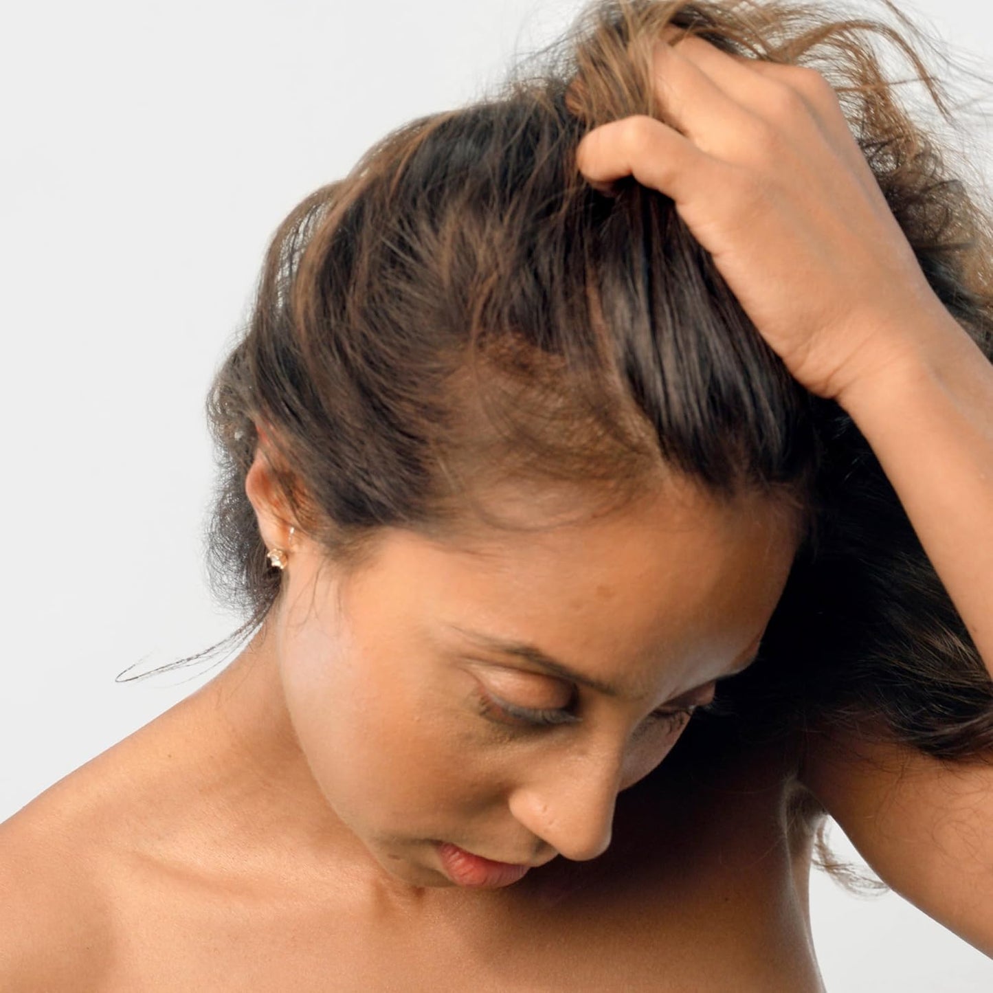 Dove Density Boost Root Lift Thickening Spray for Fuller Hair and Scalp Therapy, with Vitamin B3, Zinc and 0% sulfates, 5 oz