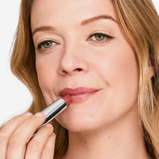 Clinique Dramatically Different Lipstick Shaping Lip Colour | Long Lasting, Moisturizing + Hydrating | 17 Shades