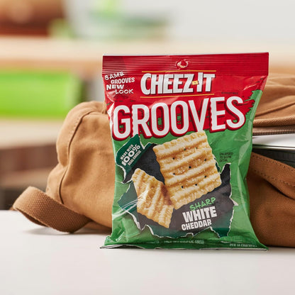 Cheez-It Grooves Crunchy Cheese Crackers, Snack Crackers, Lunch Snacks, Sharp White Cheddar (6 Pouches)
