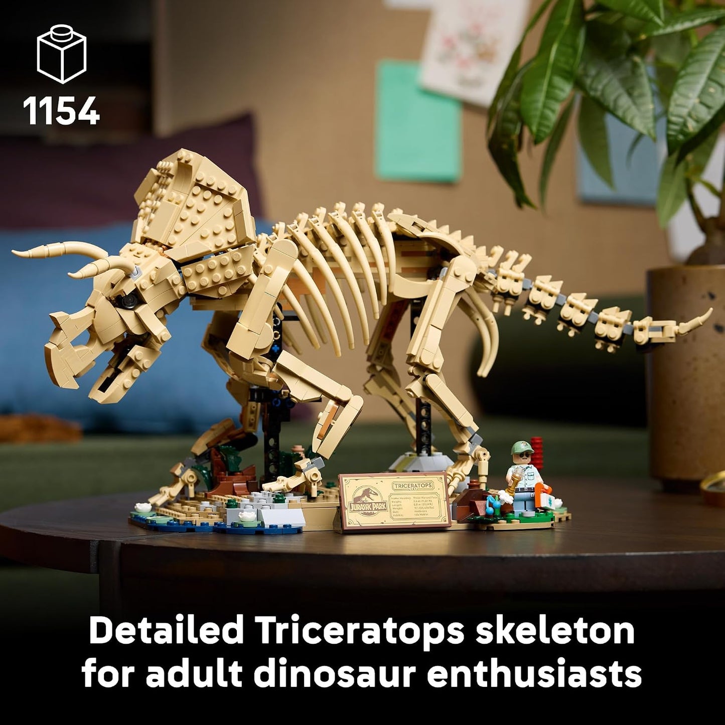 LEGO Jurassic World Dinosaur Fossils: Triceratops 77985 | Building Set for Adults, Ages 18+, Posable Dinosaur Fossil Display, Bedroom or Home Office Decor, 1154 pieces, Gift Ideas