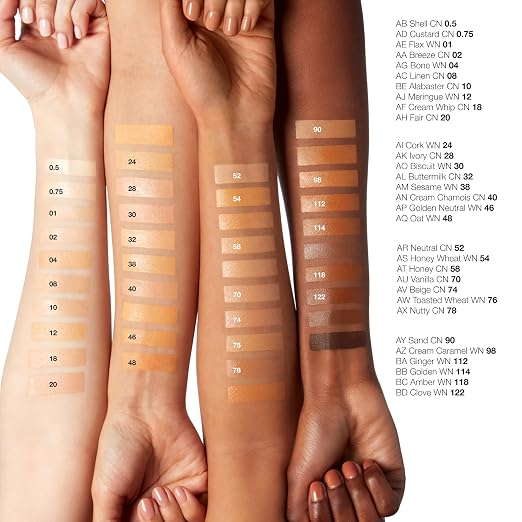 Clinique Beyond Perfecting Lightweight Liquid Foundation + Concealer For Dry Combination to Oily Skin Types | Full Coverage + Natural Matte Finish