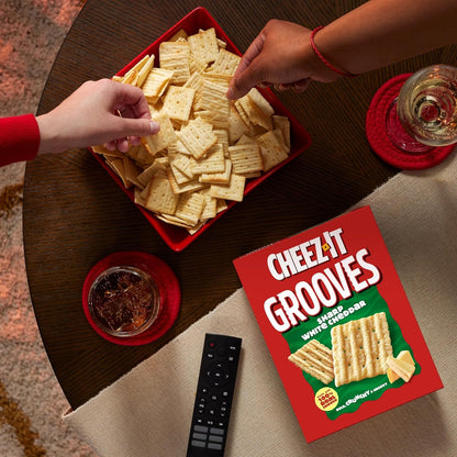 Cheez-It Grooves Crunchy Cheese Crackers, Snack Crackers, Lunch Snacks, Family Size, Sharp White Cheddar, 17oz Box (1 Box)