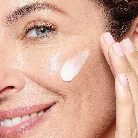 L'Oreal Paris Skincare Hydra-Renewal Face Moisturizer with Pro-Vitamin B5 for Dry Sensitive Skin, All-Day Hydration, 1.7 Oz
