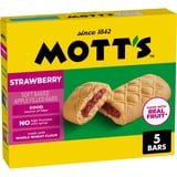 Mott's Soft Baked Apple Filled Bars, Strawberry Flavor Snacks, 5 Count, 6.55 oz