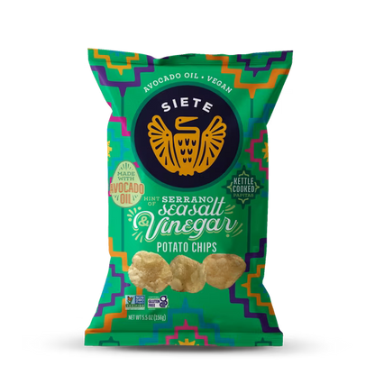 Siete Kettle Cooked Potato Chips Serrano Sea Salt & Vinegar - 5.5 oz