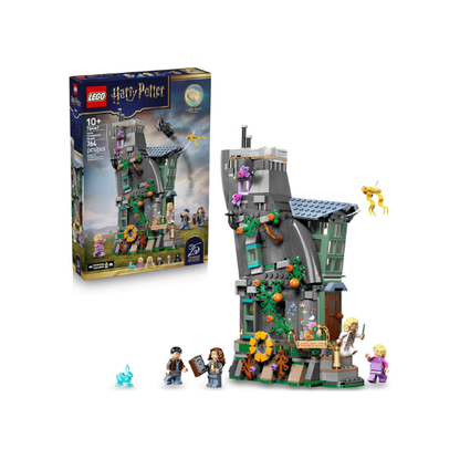 LEGO Harry Potter Luna Lovegood’s House Building Toy for Girls & Boys - Pretend Play & Display Book Shelf or Bedroom Decor for Kids, Ages 10+ - W/Luna's Hare Patronus - Gift Idea for Birthdays - 76467