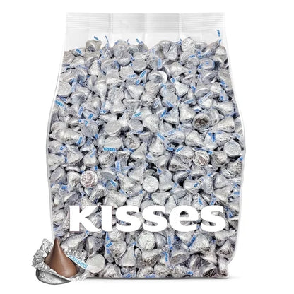 Hershey Milk Chocolate Kisses, 200 Pieces Individually Wrapped Candy, Chocolate Candy Bulk, 2 lb Silver Chocolate Candy for Parties