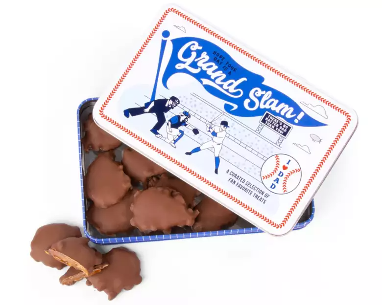 Grand Slam Pecan Cluster Tin